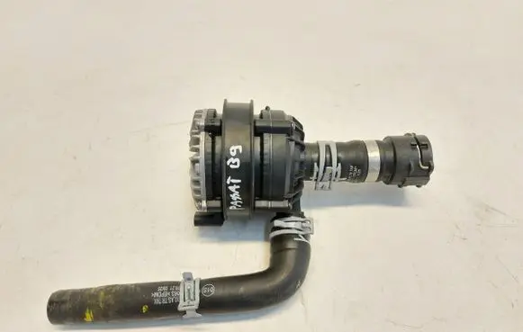 Volkswagen PASSAT B9 Water pump 3WA965567JLK01
