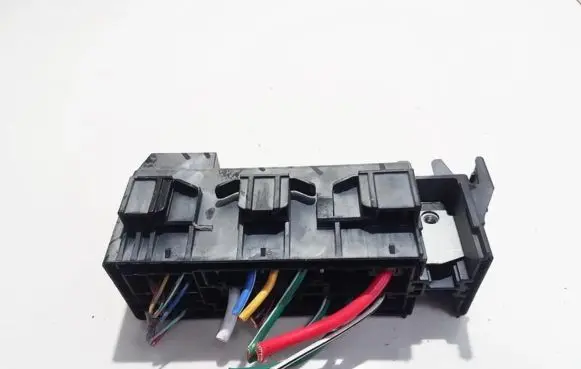 Nissan Primera Fuse box set 71545078 7154-5078
