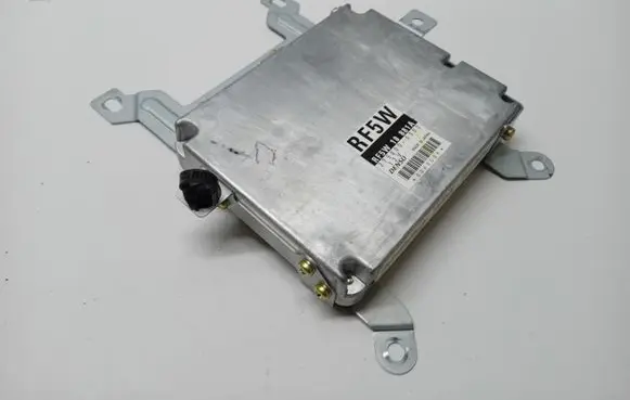 Mazda Premacy Engine control unit/module 275800-6300