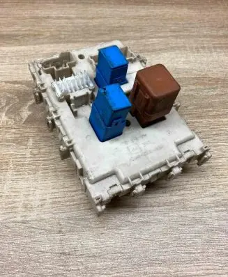 Nissan X-Trail T31 Fuse module PPT30M10 543505M310