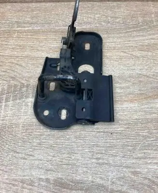 Volkswagen PASSAT B6 Engine bonnet/hood lock/catch 3C0823480