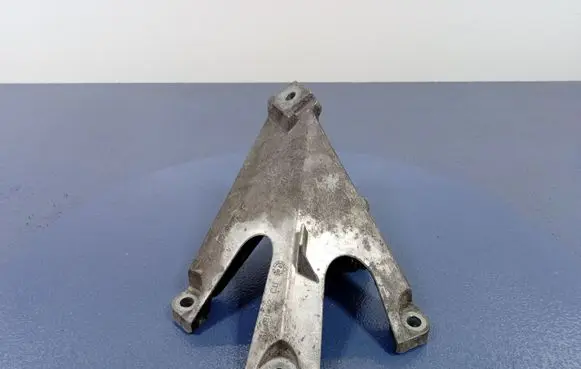 Skoda Superb B5 (3U) Engine mount vacuum valve 8E0199307F