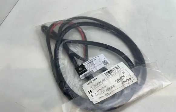 Mercedes-Benz CLA C117 X117 W117 Front door rubber seal A1177830196