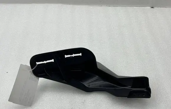 Opel Mokka B Fender mounting bracket 9825559980