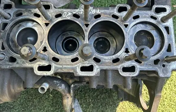 Renault Trafic II (X83) Engine block M9RL782 C144989