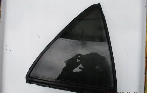 Toyota C-HR I Rear vent window glass 