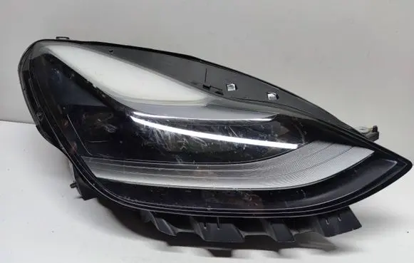 Tesla Model 3 Headlight/headlamp 151495300D