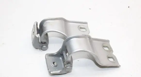 Ford Kuga I Tailgate/trunk/boot hinge