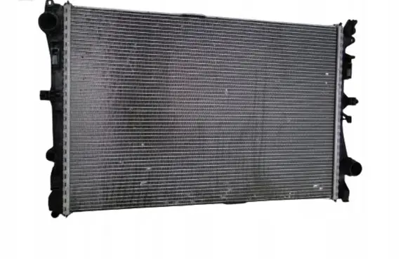 Mercedes-Benz CLS W257 Coolant radiator A0995007303