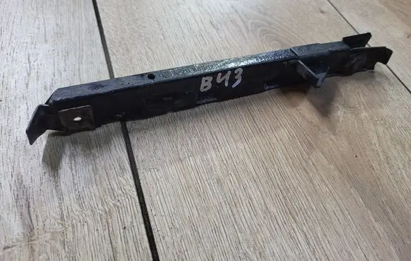 Mercedes-Benz E W211 Front bumper mounting bracket A2118801244