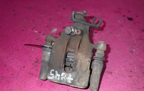 Volvo S40, V40 Rear brake caliper