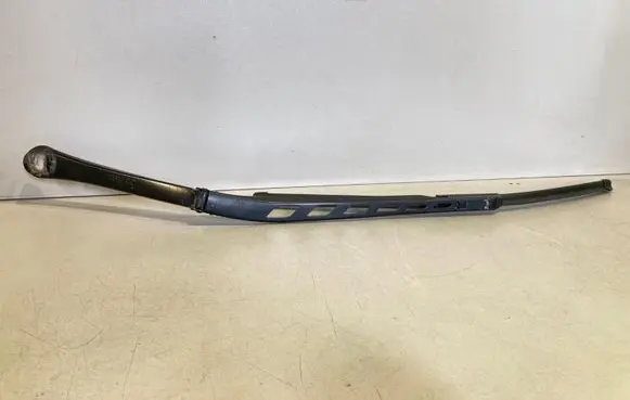 BMW 5 E60 E61 Front wiper blade arm 61617035099