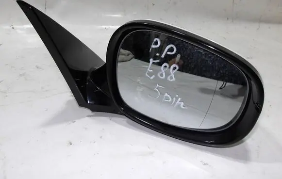 BMW 1 E82 E88 Front door electric wing mirror 1L1