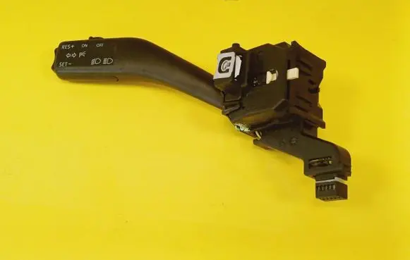 Skoda Octavia Mk2 (1Z) Indicator stalk 1K0953513A