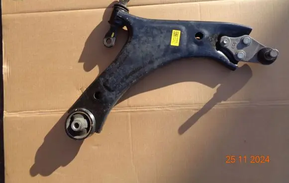 Hyundai Santa Fe Front lower control arm/wishbone 54501S1A0hyundaii