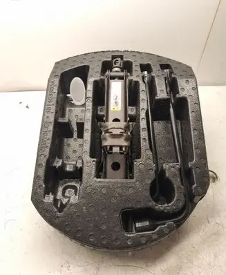 Jeep Grand Cherokee Tool box 68145664AA