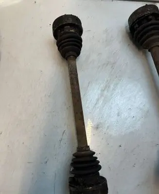Volkswagen Transporter - Caravelle T3 Rear driveshaft 32312