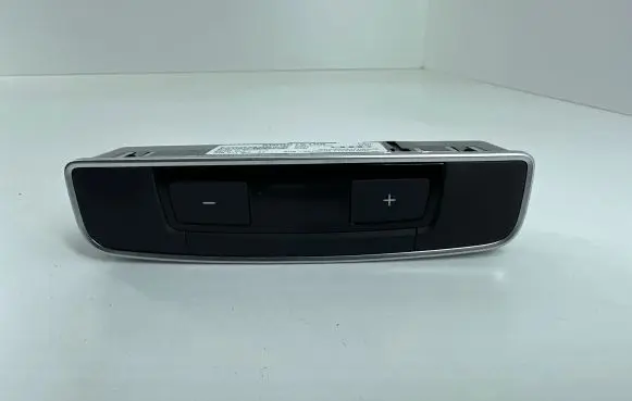 Audi A4 S4 B9 Climate control unit 8W0919158 5HB01148384