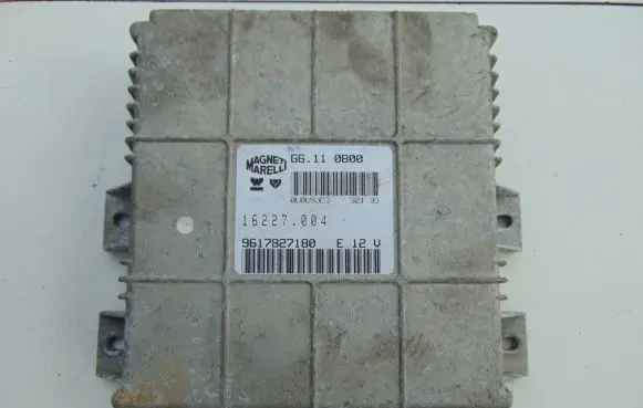 Peugeot 106 Engine control unit/module 9617827180