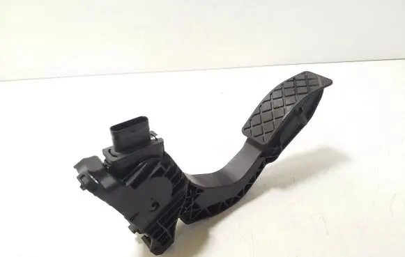 Audi e-tron Accelerator throttle pedal 4KL723523
