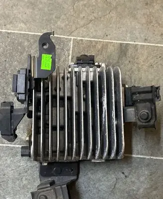 Mazda 3 Voltage converter inverter BDMC67ZD3C 190322MZ001 0036108