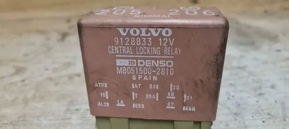 Volvo 850 Central locking relay 9128833