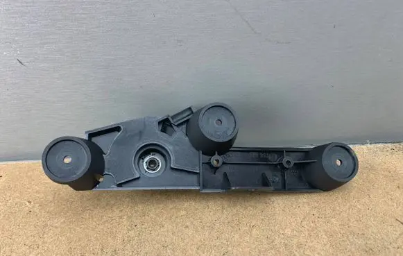 BMW 7 E65 E66 Engine bonnet (hood) release handle 7023992 51237023992
