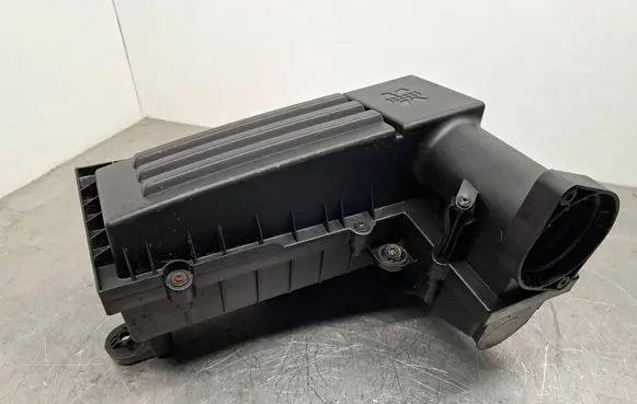 Audi A3 S3 8P Air filter box 1K0129607P 1K0129601AF 1K0129620D