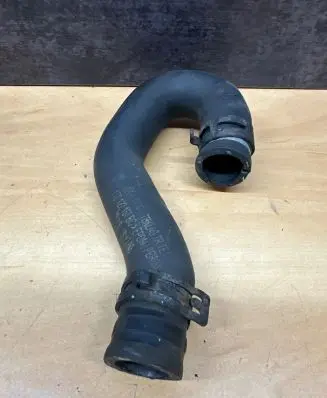 Volkswagen Touran I Engine coolant pipe/hose 1T0122157BC D181203