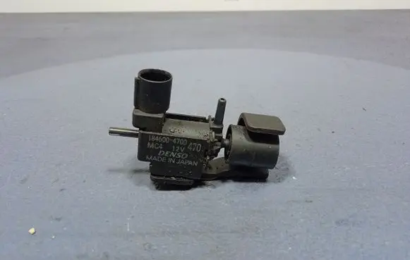 Honda CR-V Vacuum valve 184600-4700