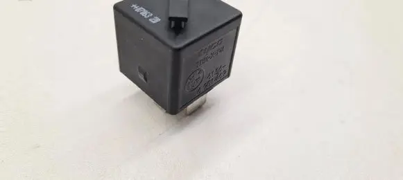 BMW 5 E60 E61 Other relay 6901469