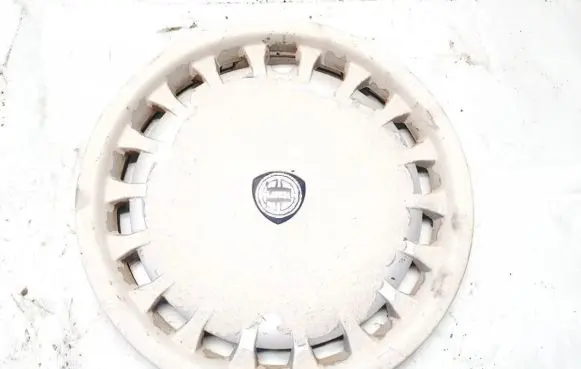 Lancia Dedra R15 wheel hub/cap/trim 82481960