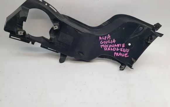 Alfa Romeo Giulia Fog light bracket 156124058