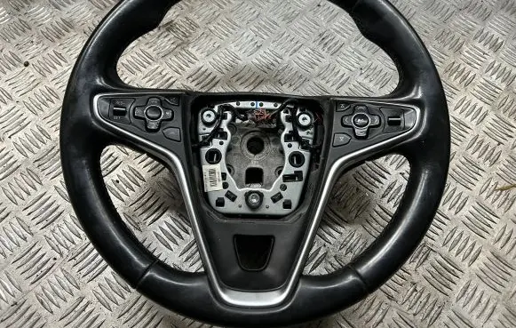 Opel Insignia A Steering wheel 