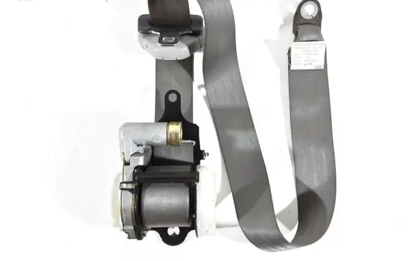 Suzuki Grand Vitara I Front seatbelt 8492065DL 0427138 NSB085BRT03