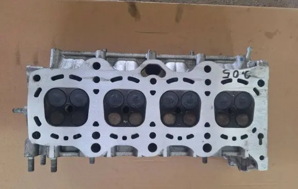 Suzuki Swift I Engine head WPMCO MBK05072 S44