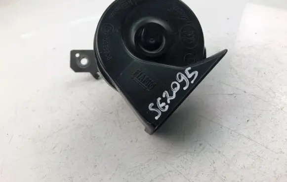 Volvo V70 Alarm system siren 31276806