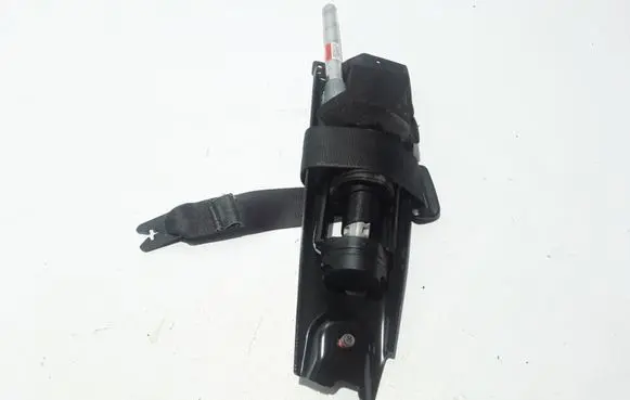 Volvo V70 Front seatbelt 39818796
