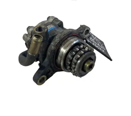 Nissan X-Trail T30 Power steering pump 8H800 54261039