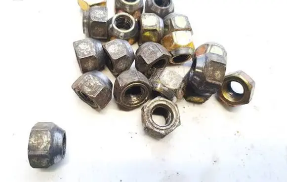 Nissan Murano Z50 Nuts/bolts 
