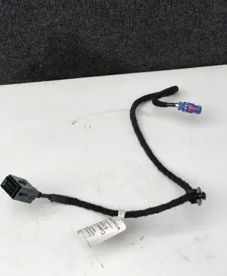 Citroen C4 Grand Picasso USB socket connector 9816061480
