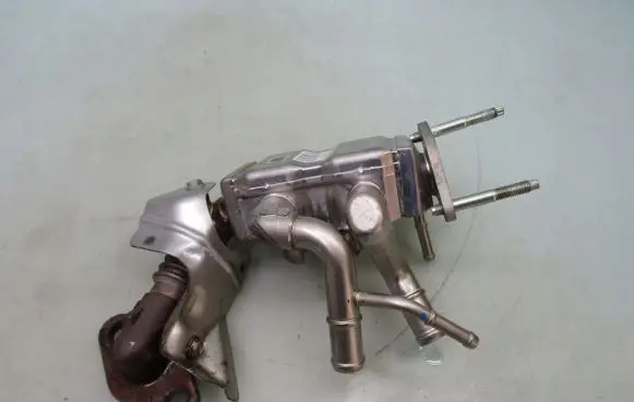 Nissan X-Trail T33 EGR valve cooler 147356UA0A