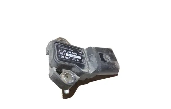 Audi A6 S6 C6 4F Air pressure sensor 038906051D 0261230073