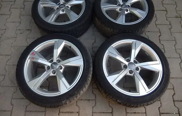 Audi A1 R17 alloy rim 