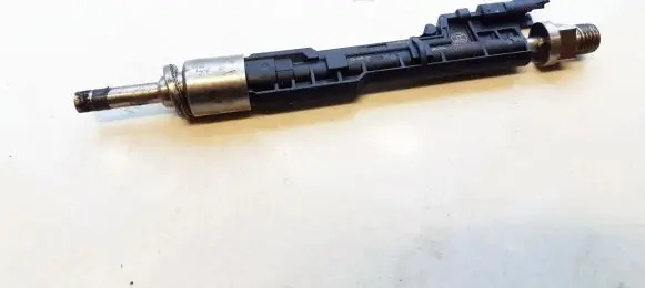 BMW 4 F32 F33 Fuel injector 0261500172 1501311906