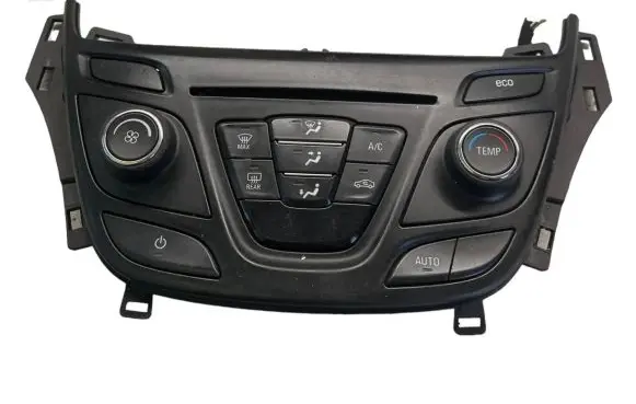 Opel Insignia A Climate control unit 26202384 7370200000000 544930977