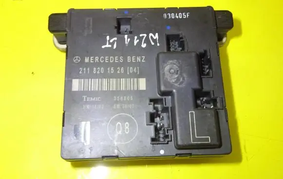 Mercedes-Benz E W211 Door control unit/module 2118201526