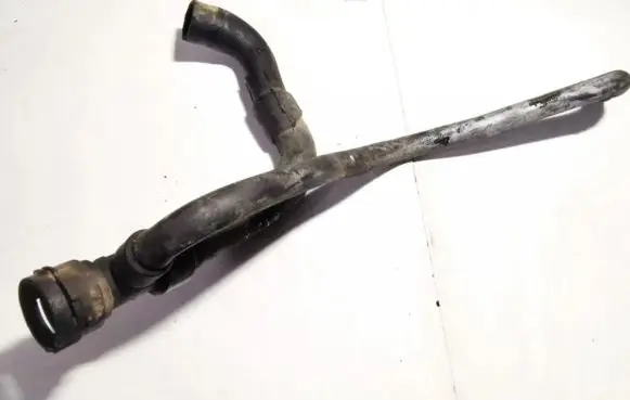 Audi A4 S4 B5 8D Engine coolant pipe/hose 8d0121055g