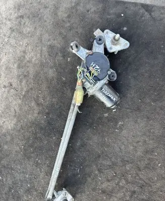 Front wiper linkage and motor