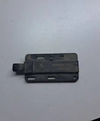 BMW 5 E60 E61 Antenna control unit 6922212